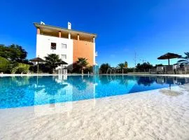 Albufeira Modern 4 With Pool by Homing