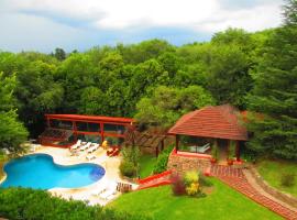 Chalet Suisse Posada & SPA - Adults only, πανδοχείο σε Villa General Belgrano