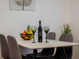 Four Seasons Apartment - FREE PARKING