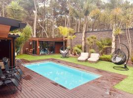 Wonderful house between the sea and the forest, hotel ad Apúlia