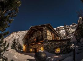 Chalet Val-d'Isère, 6 pièces, 12 personnes - FR-1-519-32、ヴァル・ディゼールのホテル