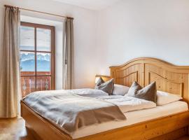 Alpin Farm Birke - Oberweidacherhof, hotel en Collalbo