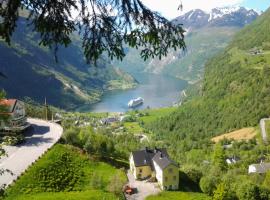 Lunheim in Geiranger，蓋郎厄爾峽灣的飯店