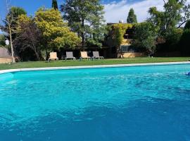 Villa Ana en Camallera (Alt Empordà), hotel u gradu 'Camallera'