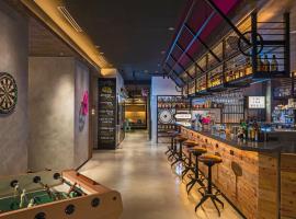 MOXY Osaka Honmachi, hotel din Osaka