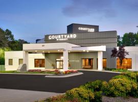 Courtyard by Marriott Charlotte Airport/Billy Graham Parkway, hotel in Charlotte