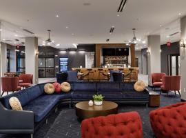 Courtyard by Marriott Richmond Scott's Addition、リッチモンドにあるArthur Ashe Junior Athletic Centerの周辺ホテル