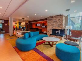 Fairfield Inn & Suites by Marriott Atlanta Woodstock – hotel w mieście Woodstock