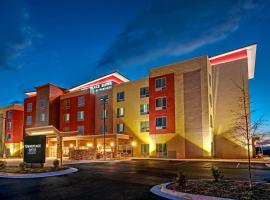 Viesnīca TownePlace Suites by Marriott Hot Springs pilsētā Hotspringsa