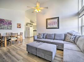 Reno Vacation Rental 1 Mi to Casinos!, apartman u gradu 'Reno'