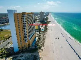 Emerald Chic BeachFront 2 bdr apt 4 beach seats and a cannope on us