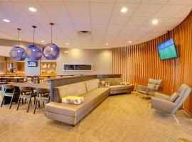 SpringHill Suites by Marriott Lawrence Downtown: Lawrence şehrinde bir otel