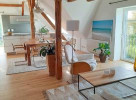 Luxuriöses Loft mit schönem Blick, huoneisto kohteessa Tremsbüttel