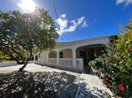 Casa Augusto, cabana o cottage a Willemstad