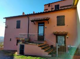 Casa Serena Country house in Tuscany., country house in Sorano