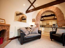 Beckside Cottage, Netherby, near Carlisle, hotel with parking in Longtown
