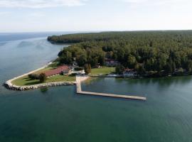 Gordon Lodge, resort in Baileys Harbor