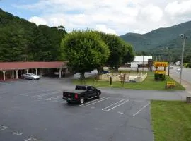 Travelowes Motel - Maggie Valley