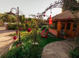 Pousada Betânia, hotel cerca de Pórtico de Gramado, Gramado