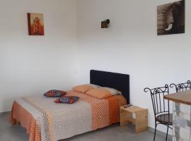 Studio Cosy AFWA, holiday rental in Les Abymes
