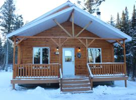 Chalets du Domaine - DE LUXE: Notre-Dame-Des-Bois şehrinde bir otel