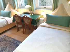 Zimmer Hohbuch mit Achalmblick