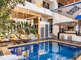 Punta Kai Hotel & Hostal, hotel in Puerto Escondido