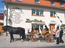 Familienhotel Zur Linde, hotel v destinaci Panschwitz-Kuckau