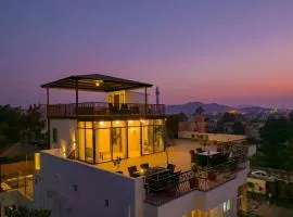 One Amiras - A Luxury Pool Villa at Fateh Sagar