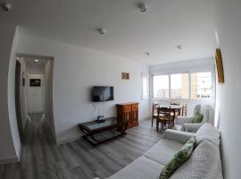 ROCH - Stylish Apartment near Metro, apartamento em Sevilha