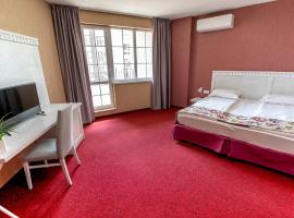 Glamping Alliance Hotel, khu glamping ở Plovdiv