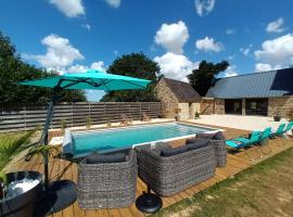 Gîte avec piscine, viešbutis mieste Mantallot
