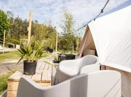 Glamplodge met privé sanitair