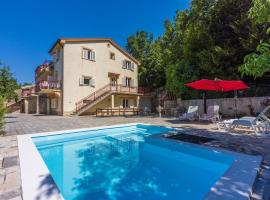 Viesnīca Apartments Neven pilsētā Grižane