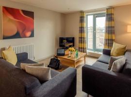 PREMIER SUITES Newcastle, отель в Ньюкасл-апон-Тайн