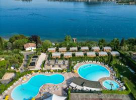 Campeggio Europa Silvella – hotel w mieście San Felice del Benaco