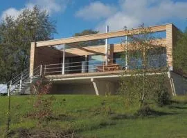 Exklusives Ferienhaus in Huppenbroich mit Terrasse, Grill und Garten
