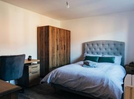 Oakley Place - Room C Deluxe Ensuite, hotel berdekatan Stesen Bristol Parkway, Bristol