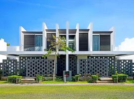 Oceanami Villas & Beach Resort, apartment in Ấp Lò Vôi