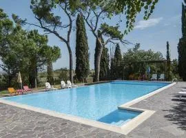 Wohnung in Torrita Di Siena mit gemeinsamem Pool, Garten und Grill