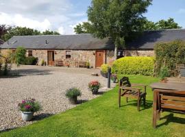 The Courtyard, guest house in Errol