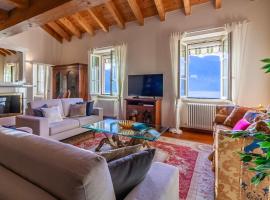 Aglaia Luxury Lake View by Wonderful Italy, апартаменты/квартира в городе Аббадия Лариана