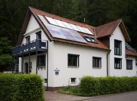 Fewo am Hochscheid, hotel com estacionamento em Sankt Ingbert