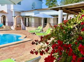 The Lemon Tree Villa, hotel v destinaci Moncarapacho