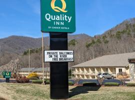 Quality Inn Cherokee, hotel en Cherokee