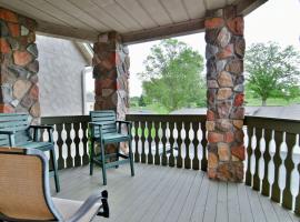 Unit 207 2 BDRM 2 BA condo, vacation rental in Birchwood