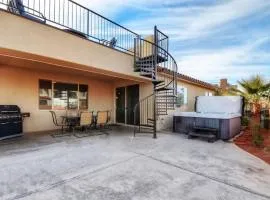 Paradise Village 121 Private Hot Tub, X BOX, 5 Bikes, Bag Toss, Pack n' Play, Games, Mountain Views, and More