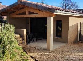 Le gîte de la vieille pierre 'climatisé', villa in Allex