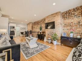 Trendy Spot in Downtown Baltimore/Fellspoint, vacation home in Baltimore