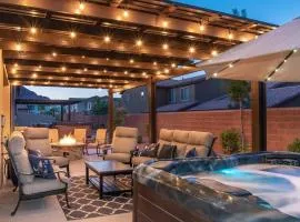 Paradise Village 95 Kid Friendly Home, Private Hot Tub, Nintendo Switch, Air-Hockey, Resort Style Pool and Water Park